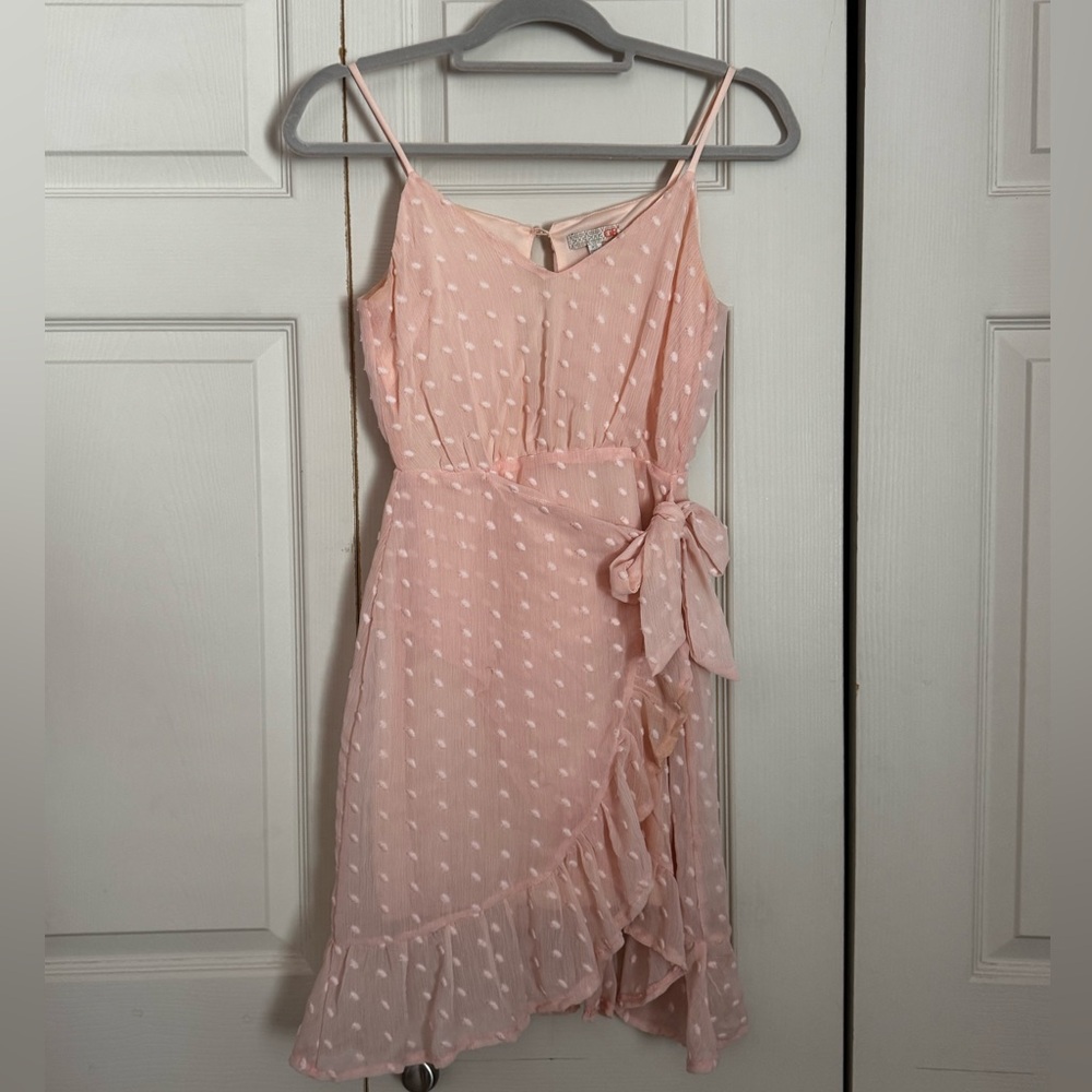 Elegant Pink Sleeveless Dress
